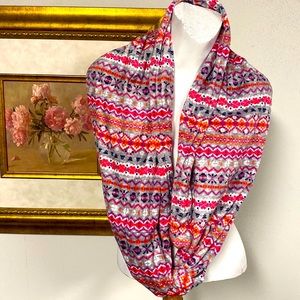 New Cuddl duds super soft 4 ways pink scarf